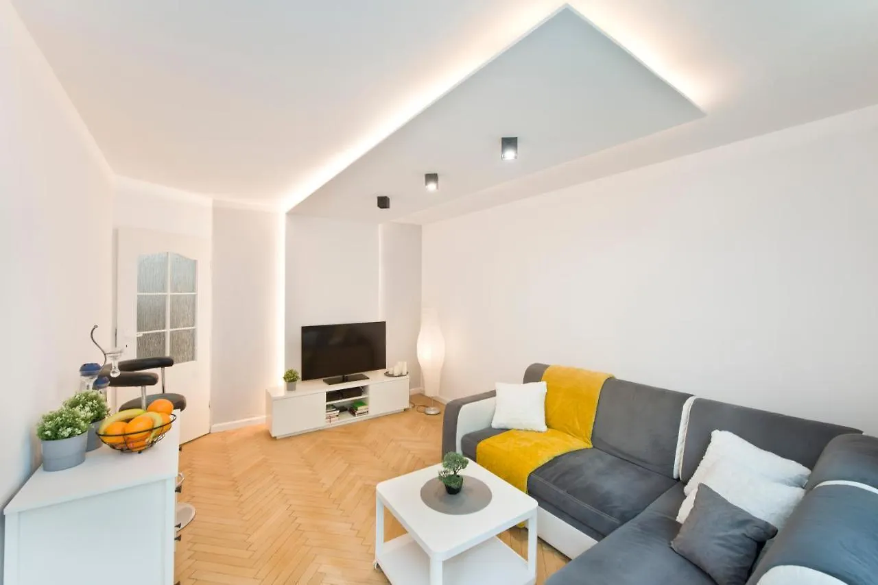 Yourapart Krolewska 45 location